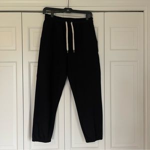 NWOT  Vuori Miles Jogger